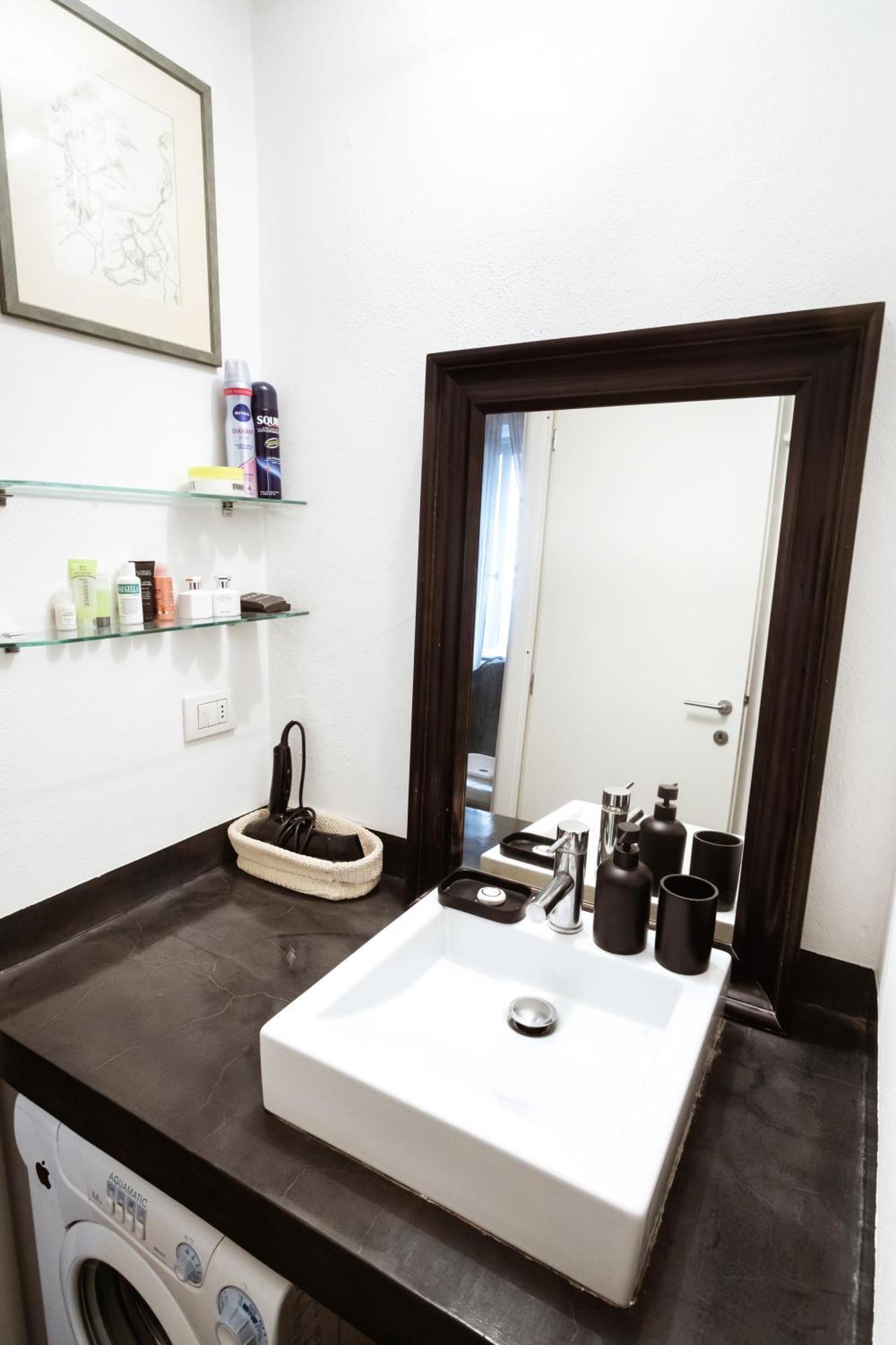 Cosy And Bright Flat In The Heart Of Porta Venezia Appartement Milaan